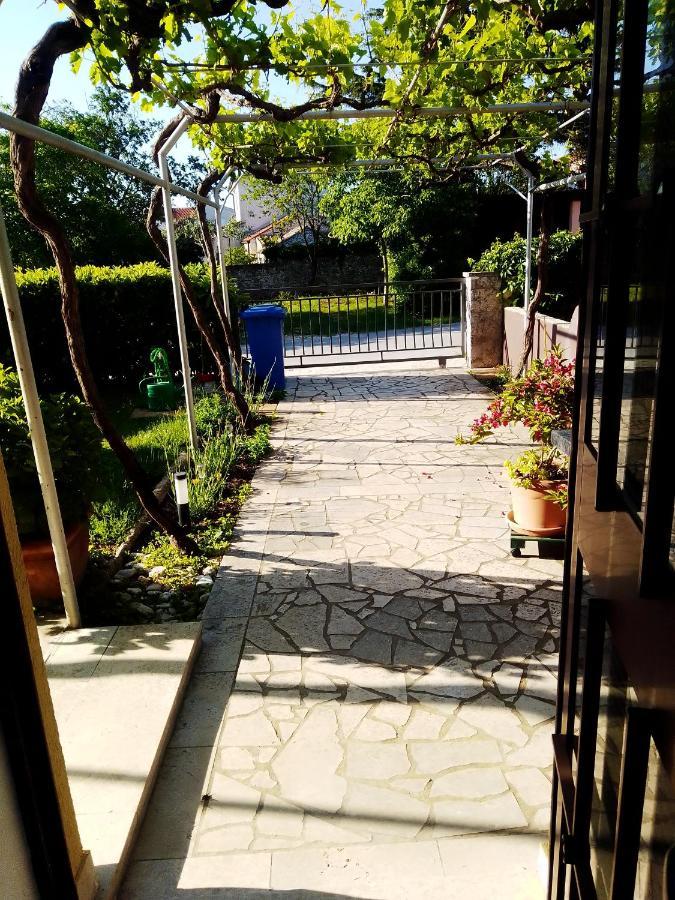 Apartments Bor เมดูลิน ภายนอก รูปภาพ
